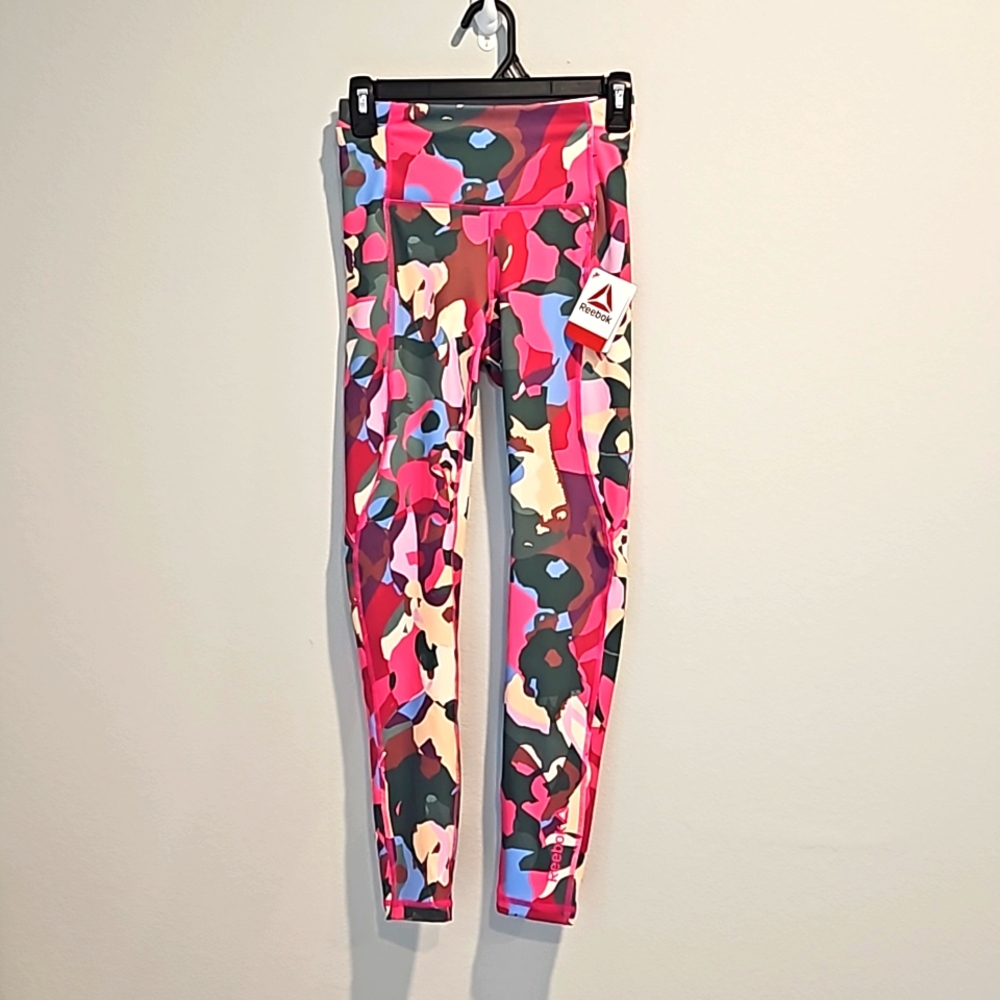 Womans Reebok 7/8 high rise legging GYM size XS